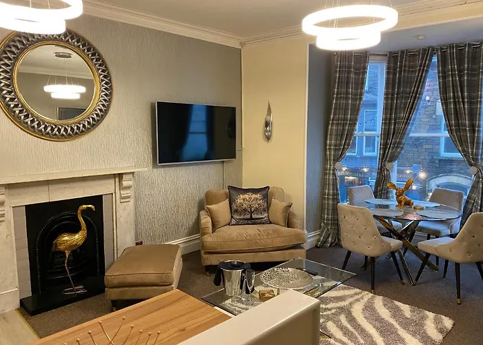 Merewyke Boutique Family Sleeps 4 , Only 5 Minutes Walk To *